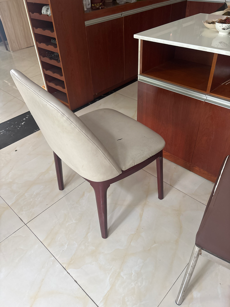 Hít gạch NT (2 chân có ốc siết)